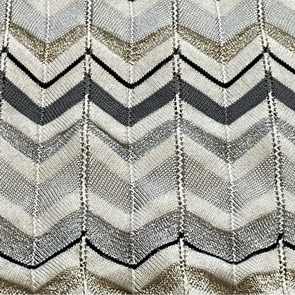 White House Black Market Chevron XS Blouse Top Metallic Chevron Pattern - Picture 6 of 16